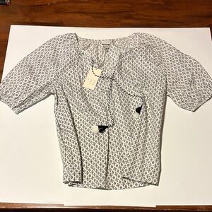 Patterned White and Black Blouse